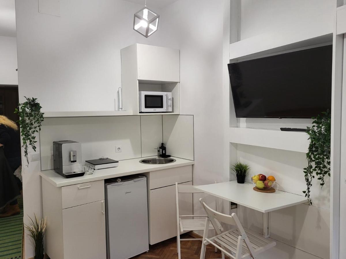 بوخارست Cozy Old Town Apartments - Lipscani المظهر الخارجي الصورة